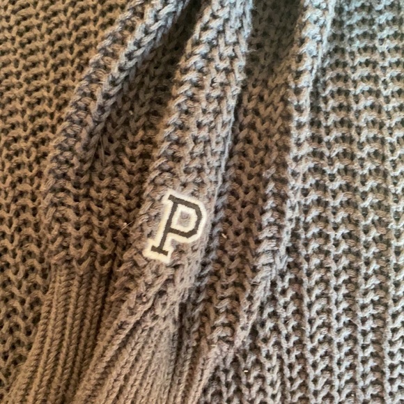 Pink sweater - Picture 2 of 3